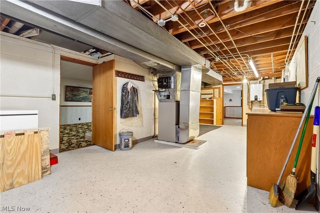 15186 Drake Road, Strongsville, OH 44136