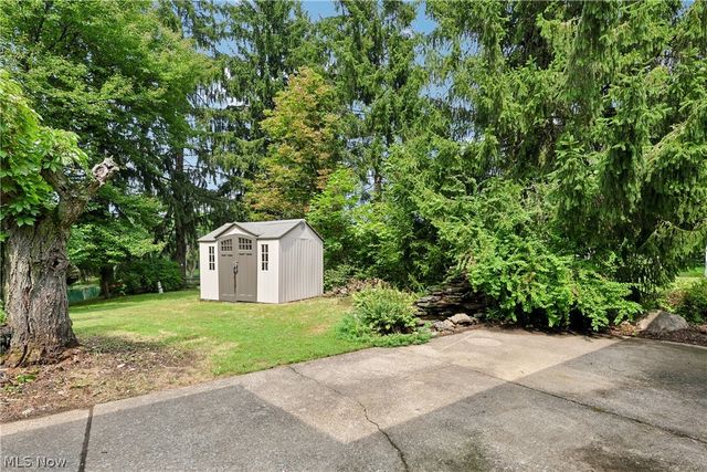 15186 Drake Road, Strongsville, OH 44136