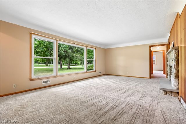 15186 Drake Road, Strongsville, OH 44136
