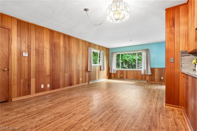 15186 Drake Road, Strongsville, OH 44136