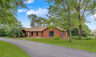 15 Turning Shore Drive, South Barrington, IL 60010