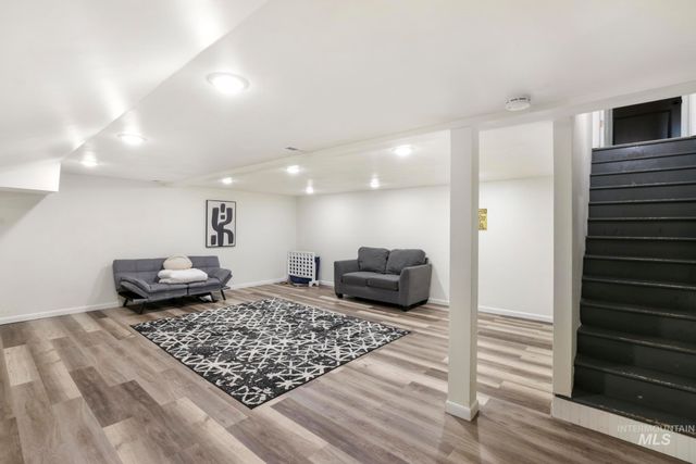 4095 N 2300 E, Filer, ID 83328