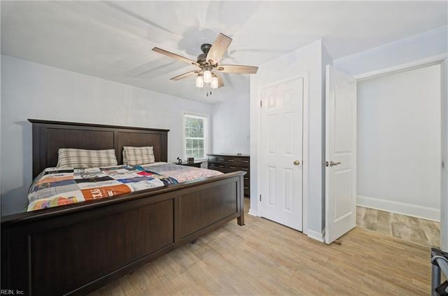 1345 Oak Ridge DR, Chesapeake, VA 23322