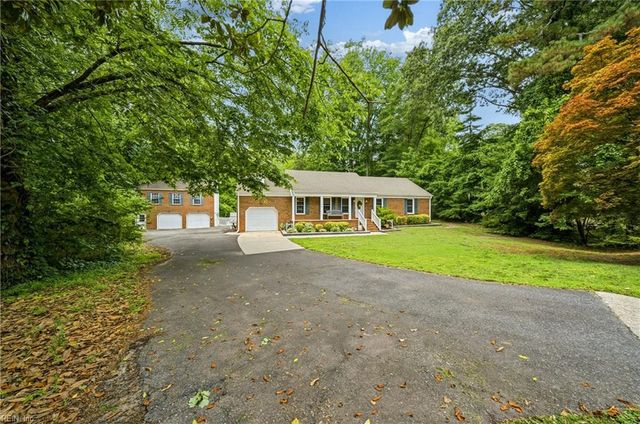 1345 Oak Ridge DR, Chesapeake, VA 23322