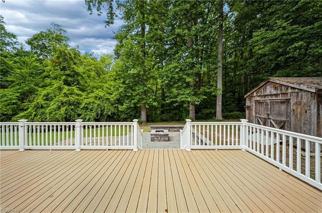 1345 Oak Ridge DR, Chesapeake, VA 23322