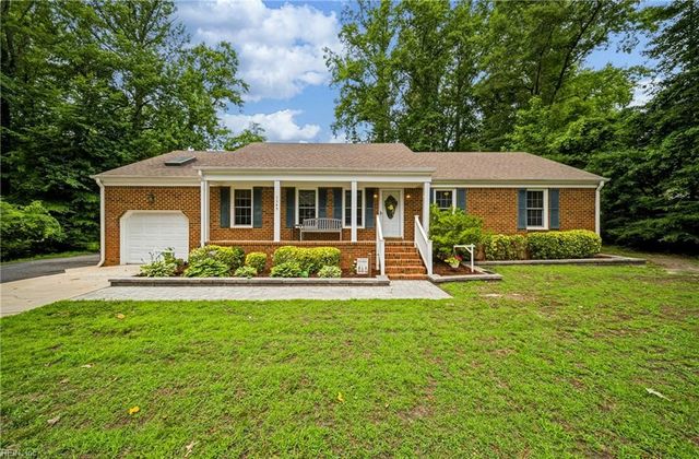 1345 Oak Ridge DR, Chesapeake, VA 23322