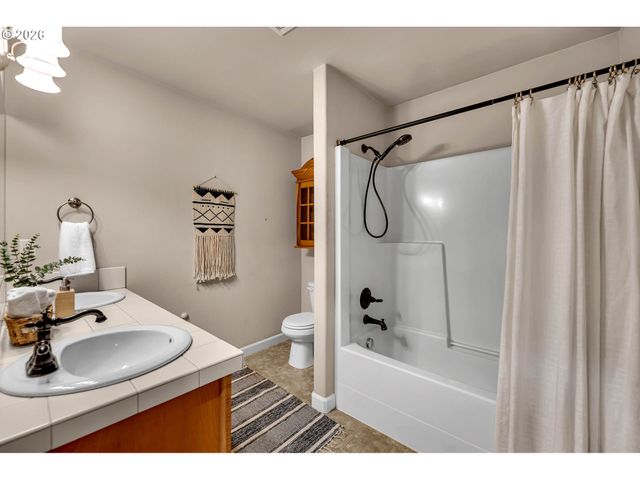 40107 Ne MILLER Rd, Washougal, WA 98671