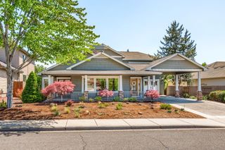210 Bellerive Drive, Eagle Point, OR 97524