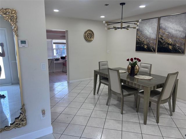 3004 W ROBSON STREET, Tampa, FL 33614