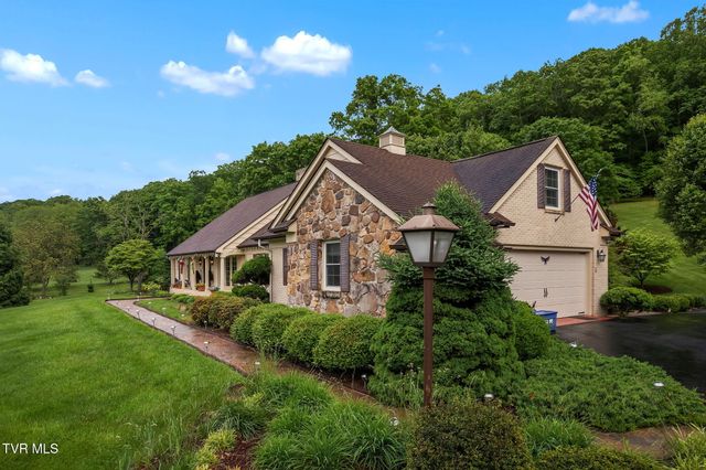 160 Fairway Drive, Abingdon, VA 24211