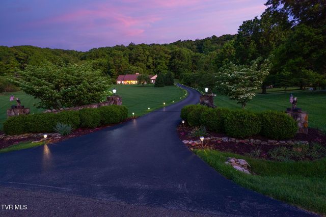 160 Fairway Drive, Abingdon, VA 24211
