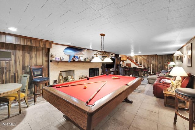 160 Fairway Drive, Abingdon, VA 24211