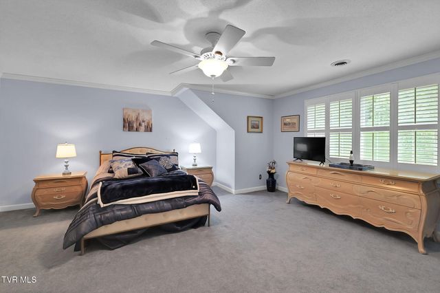 160 Fairway Drive, Abingdon, VA 24211
