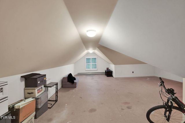 160 Fairway Drive, Abingdon, VA 24211