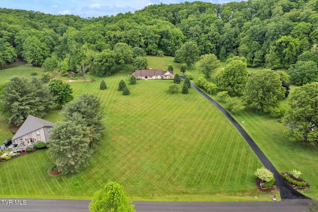 160 Fairway Drive, Abingdon, VA 24211