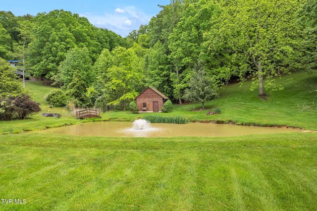 160 Fairway Drive, Abingdon, VA 24211