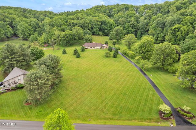 160 Fairway Drive, Abingdon, VA 24211