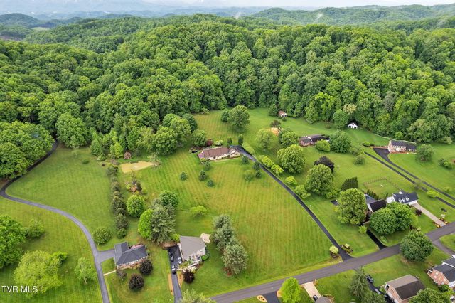 160 Fairway Drive, Abingdon, VA 24211