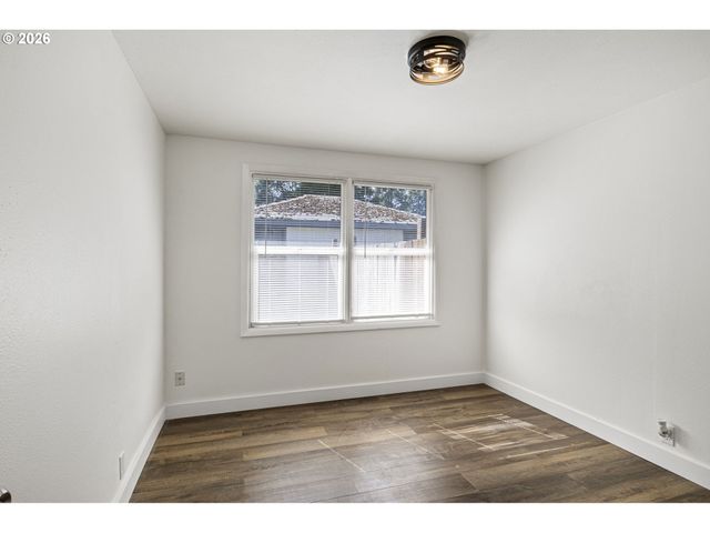 1008 COBURG Rd, Eugene, OR 97401