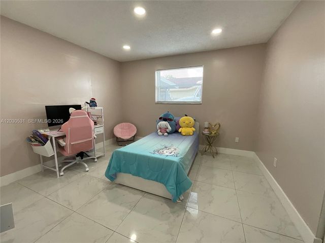 1905 SW 100th Avenue, Miramar, FL 33025