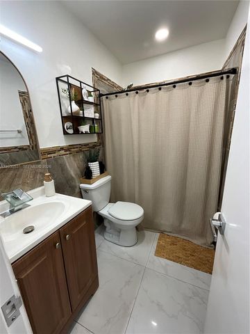 1905 SW 100th Avenue, Miramar, FL 33025