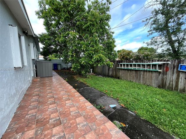 1905 SW 100th Avenue, Miramar, FL 33025