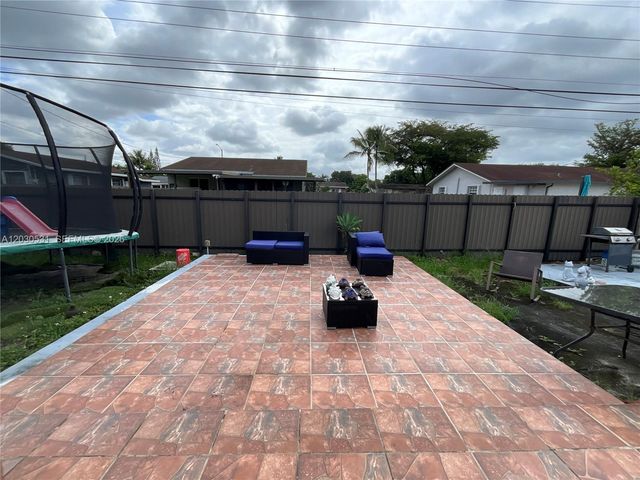 1905 SW 100th Avenue, Miramar, FL 33025