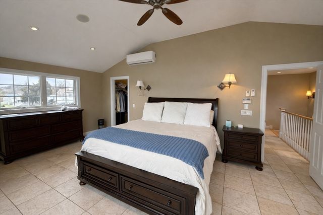 57 Summit Ave, Swansea, MA 02777