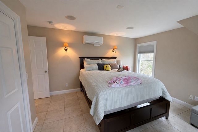57 Summit Ave, Swansea, MA 02777