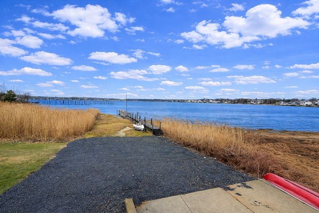 57 Summit Ave, Swansea, MA 02777