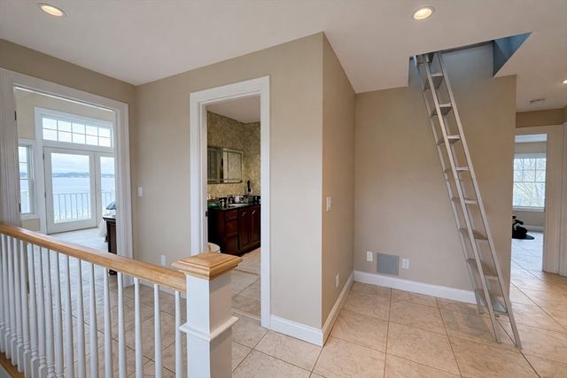 57 Summit Ave, Swansea, MA 02777