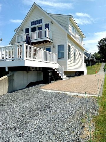 57 Summit Ave, Swansea, MA 02777