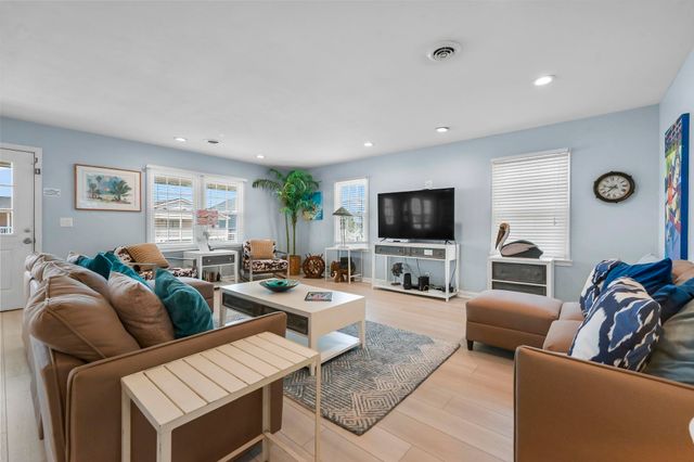 410 34th Ave. N, North Myrtle Beach, SC 29582