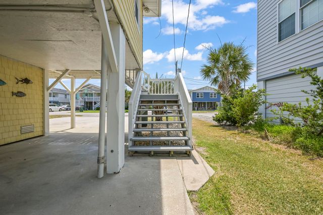 410 34th Ave. N, North Myrtle Beach, SC 29582