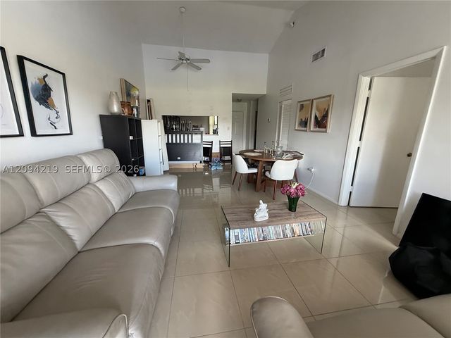 855 SW 113th Way 855, Pembroke Pines, FL 33025