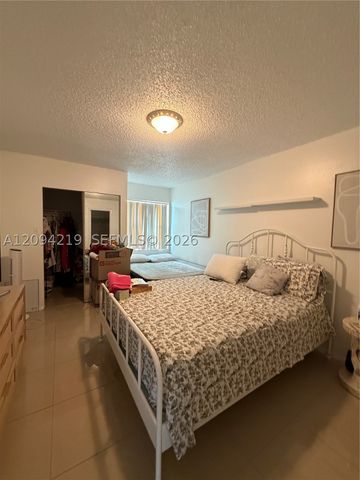 855 SW 113th Way 855, Pembroke Pines, FL 33025