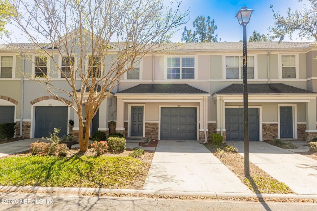 5972 ROCKY MOUNT Drive, Jacksonville, FL 32258