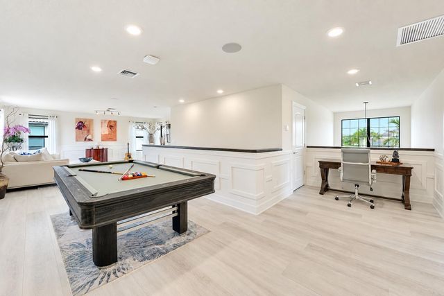 141 Blanca Isles Lane, Jupiter, FL 33478