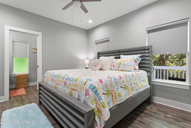 231 Leonhard Avenue, Bay Saint Louis, MS 39520