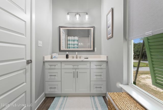 231 Leonhard Avenue, Bay Saint Louis, MS 39520