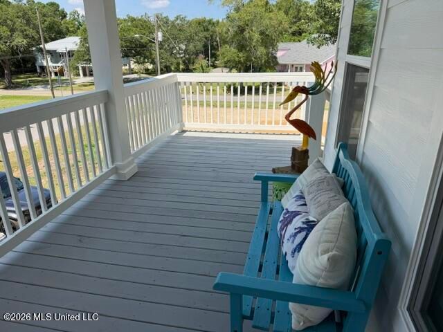 231 Leonhard Avenue, Bay Saint Louis, MS 39520