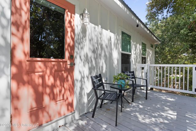 231 Leonhard Avenue, Bay Saint Louis, MS 39520