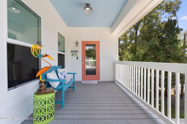 231 Leonhard Avenue, Bay Saint Louis, MS 39520