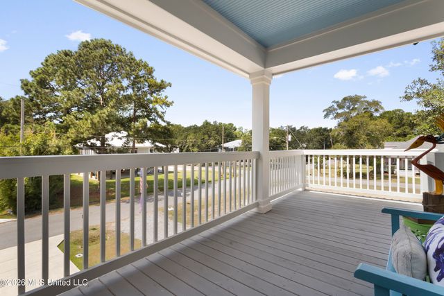 231 Leonhard Avenue, Bay Saint Louis, MS 39520