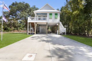 231 Leonhard Avenue, Bay Saint Louis, MS 39520