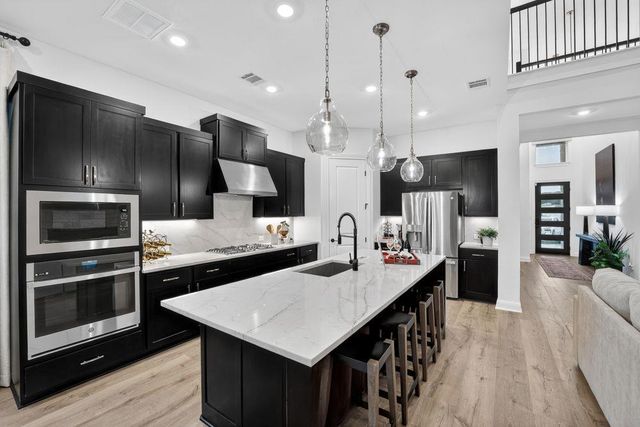 13413 Settlers Farm TRCE, Buda, TX 78610