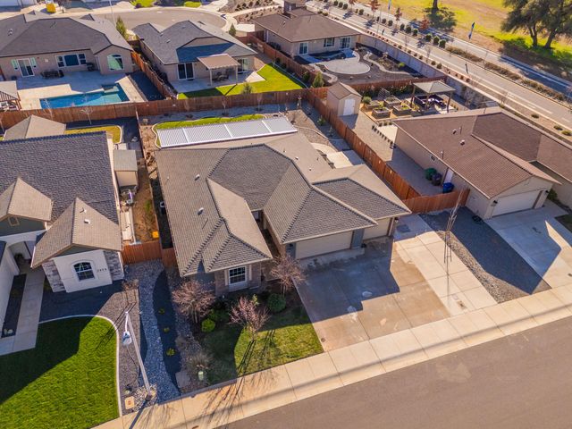 2868 Ukonom Drive, Redding, CA 96002