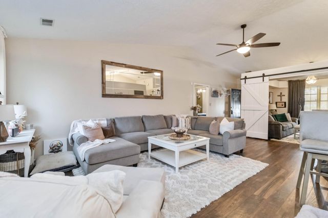 262 Vicksburg Drive, Nicholasville, KY 40356