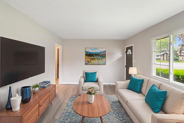 17303 Chicago Avenue, Lansing, IL 60438