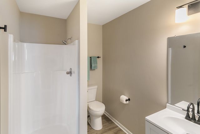 17303 Chicago Avenue, Lansing, IL 60438